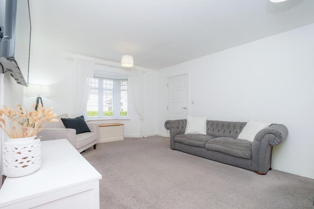 9 Waddington Drive, Snaith, DN14 9 FA DSC00894.jpg