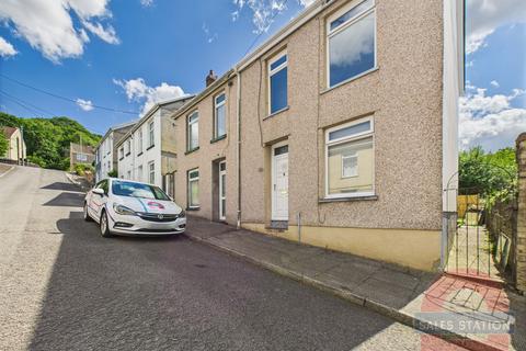 3 bedroom end of terrace house for sale, Hill Street, Melincourt, SA11