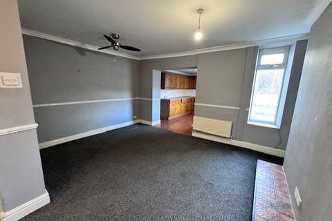 3 bedroom end of terrace house for sale, Hill Street, Melincourt, SA11