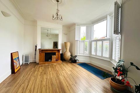 4 bedroom terraced house for sale, Hazelbank Road, Catford, London, SE6