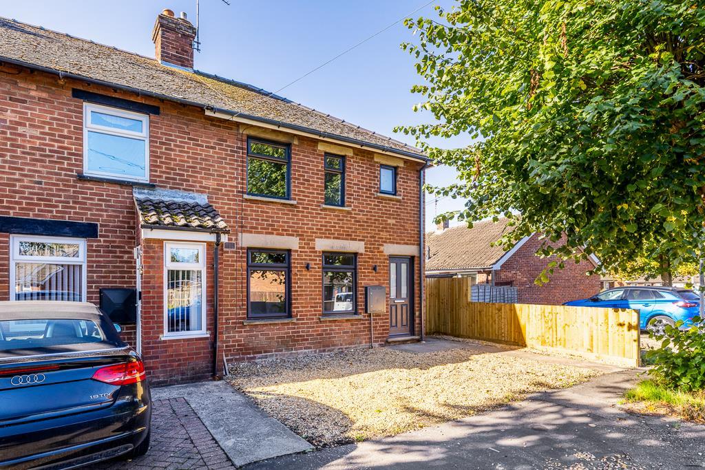 36 Willesby Road (Spalding)-2.jpg