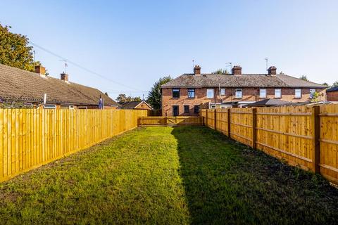 3 bedroom end of terrace house for sale, Willesby Road, Spalding