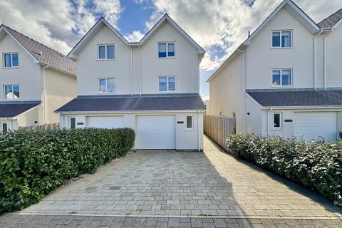 Lon Y Dryw, Trearddur Bay, Anglesey, LL65