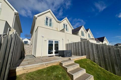 3 bedroom semi-detached house for sale, Lon Y Dryw, Trearddur Bay, Anglesey, LL65