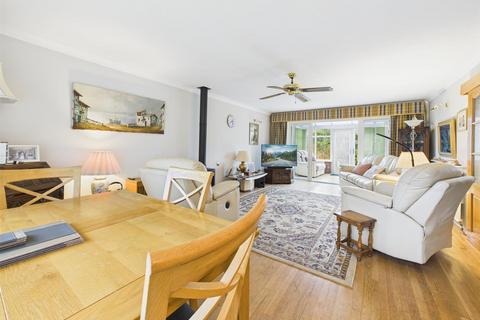 3 bedroom detached bungalow for sale, Warren Drive, Mundesley, Norwich