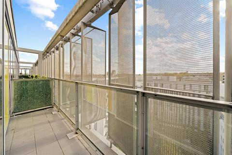 1 bedroom apartment for sale, Hudson Apartments, New River Village, Hornsey, N8