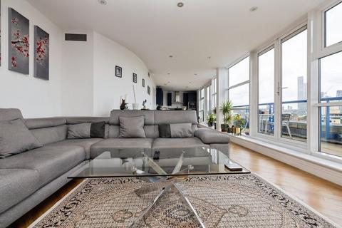 2 bedroom apartment for sale, Newton Place, London E14