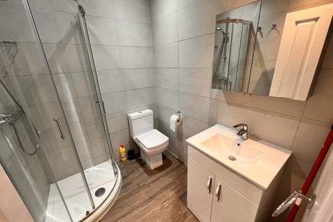 undefined, High Street, Barnet EN5