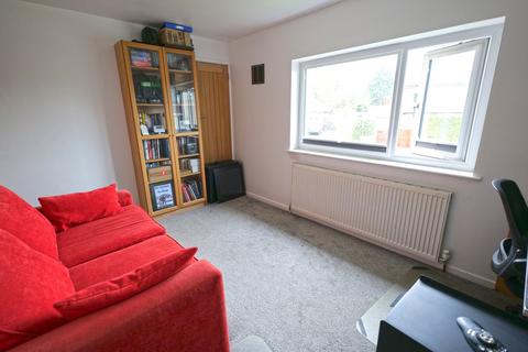 28 Rainhall Crescent, Barnoldswick, BB18 6BS