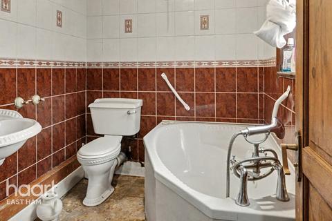 3 bedroom terraced house for sale, Little Ilford Lane, London