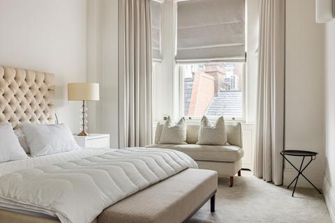 undefined, Cadogan Square, London, SW1X