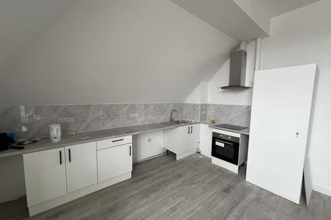 4 bedroom flat to rent, Tacket Street, Ipswich IP4