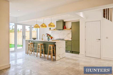 3 bedroom semi-detached house for sale, The Croft, Filey