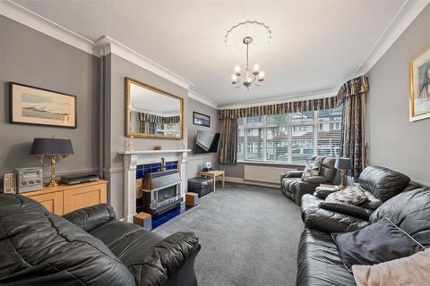 3 bedroom terraced house for sale, Nugent Road, London