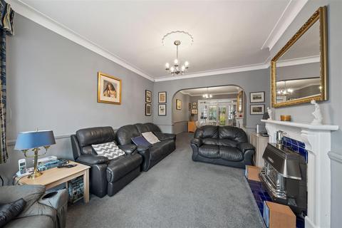 3 bedroom terraced house for sale, Nugent Road, London