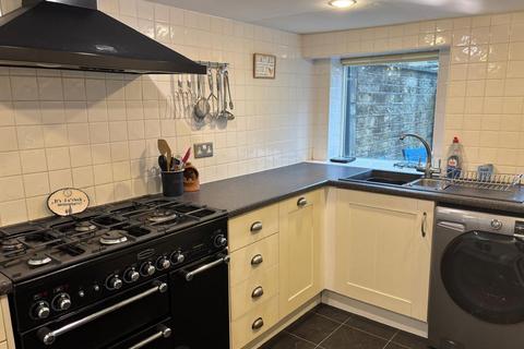 2 bedroom detached house for sale, Yew Tree Road, West Yorkshire, HD3