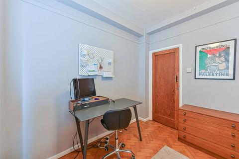 2 bedroom flat to rent, Christchurch Road, Brixton Hill, London, SW2