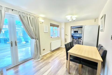 3 bedroom semi-detached house for sale, Chivelstone Grove, Stoke-On-Trent, ST4