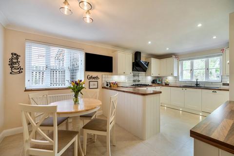 5 bedroom detached house for sale, Cricketers Close, Ashington, RH20