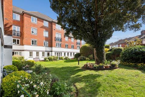 1 bedroom retirement property for sale, Maples Court, Hitchin, SG5