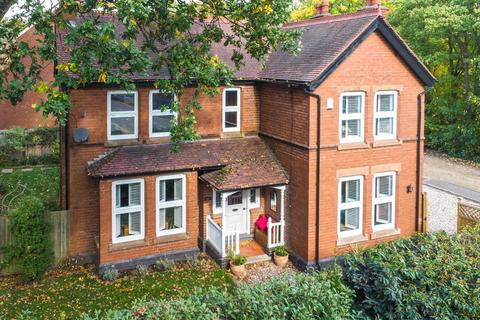 4 bedroom detached house for sale, Lynn Lane, Shenstone, Lichfield