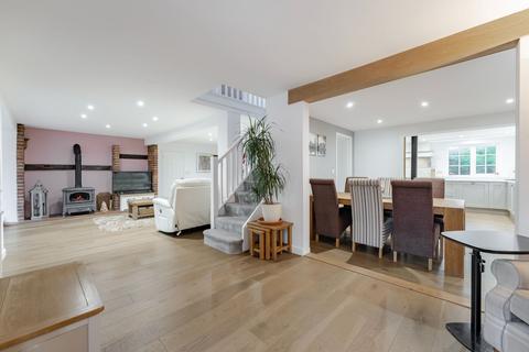 4 bedroom detached house for sale, The Street, Diss IP22
