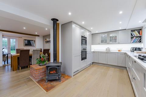 4 bedroom detached house for sale, The Street, Diss IP22