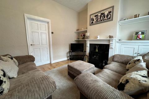3 bedroom terraced house to rent, Chorley Street, Leek