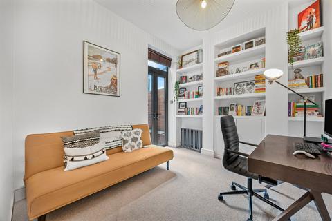 undefined, Constantine Road, South End Green, London