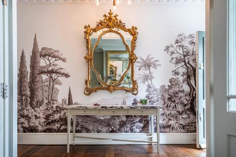 undefined, Walton Street, London