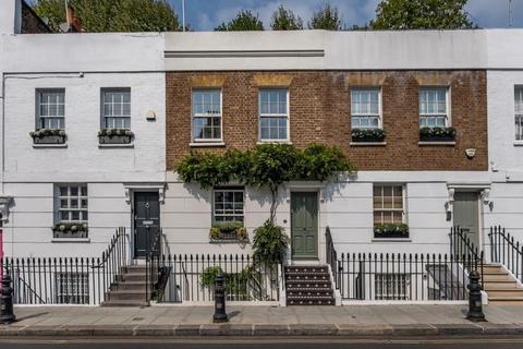 2 bedroom terraced house to rent, Walton Street, London