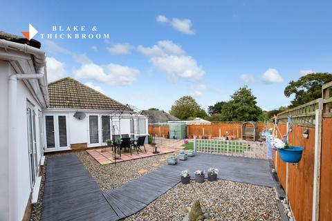 4 bedroom detached bungalow for sale, Craigfield Avenue, Clacton-on-Sea