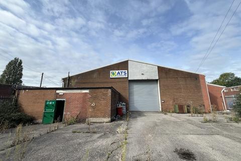Garage to rent, 20-28 Waterloo Rd Manchester M8 8BY
