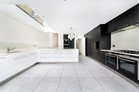undefined, Limburg Road, London