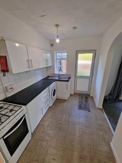 3 bedroom terraced house to rent, 7 Moordale View, Rawmarsh, Rotherham