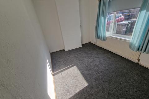 3 bedroom terraced house to rent, 7 Moordale View, Rawmarsh, Rotherham