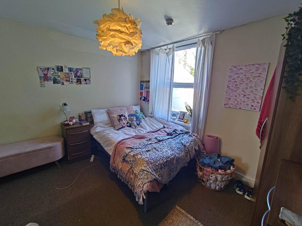 First floor middle b