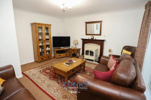 2 bedroom detached bungalow for sale, Apsley Close, Oldbury B68