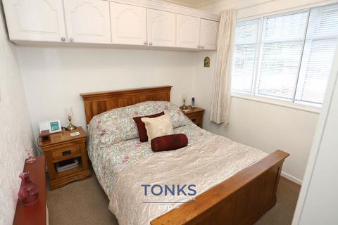 3 Apsley Close, Oldbury, B68 0QS
