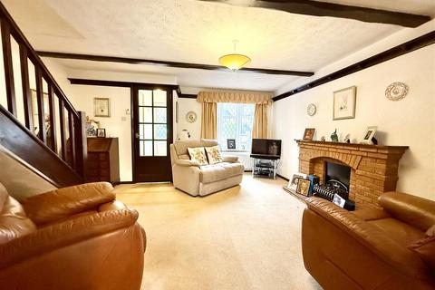 3 bedroom detached house for sale, Linnet Close, Halesowen