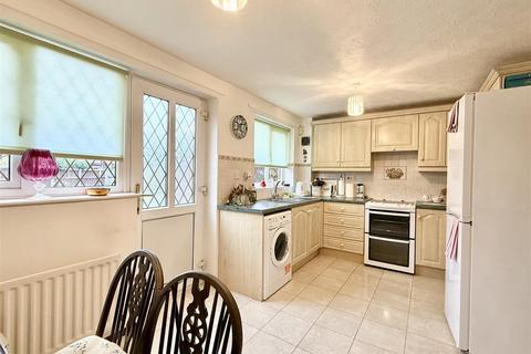 3 bedroom detached house for sale, Linnet Close, Halesowen