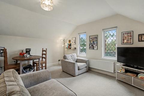 2 bedroom maisonette for sale, Cross Street,  Farnborough, GU14