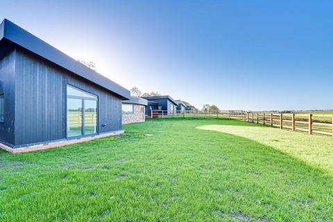 undefined, Windmill Road, Pepperstock, Hertfordshire LU1