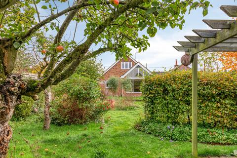 4 bedroom detached bungalow for sale, Cantley