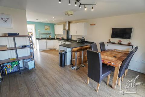3 bedroom house for sale, Southfields Green, Gravesend