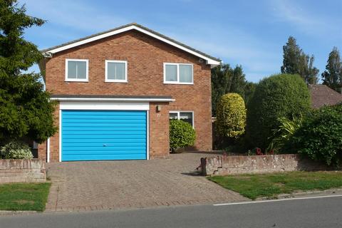 4 bedroom detached house for sale, Golden Avenue, East Preston BN16