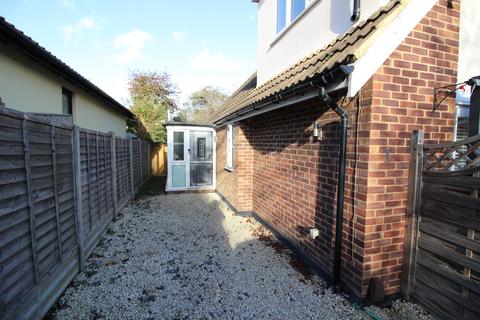 undefined, Stanton Close, Worcester Park KT4