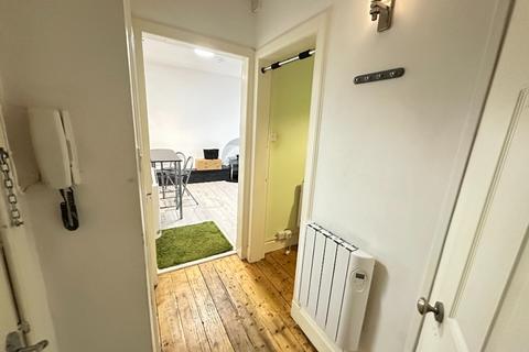 undefined, Murdoch Terrace, Fountainbridge, Edinburgh, EH11