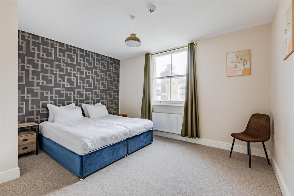 Flat 5