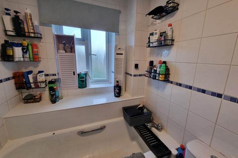 undefined, Pinewood Drive, Potters Bar